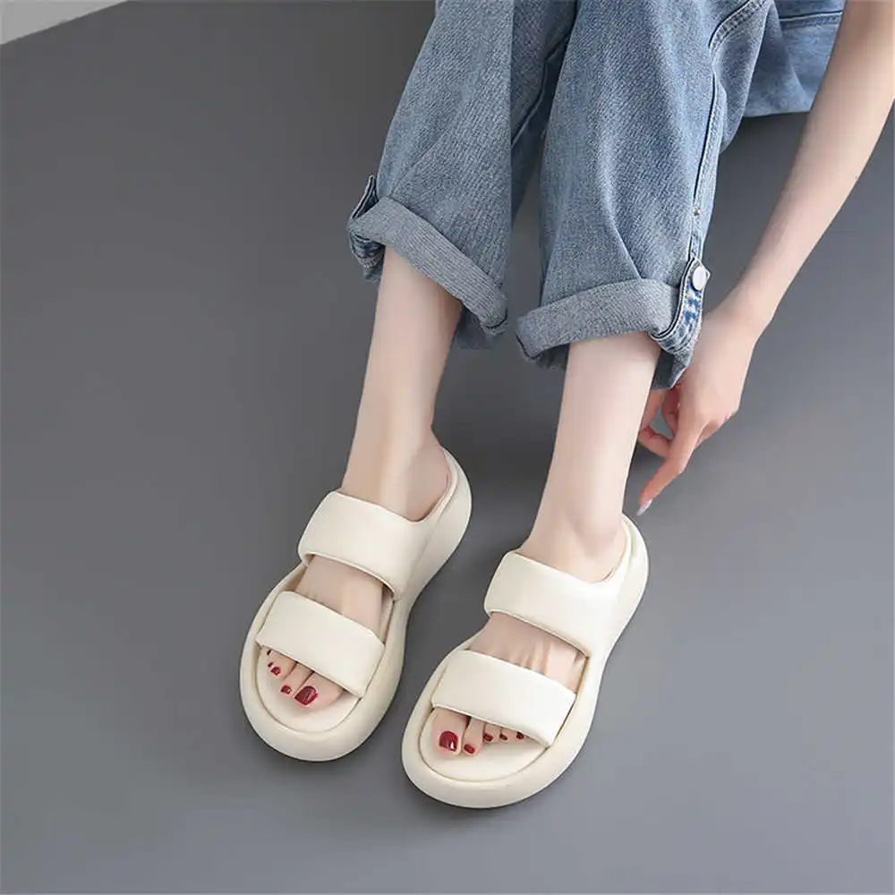 Size 39 Strips Summer Shoes Sa - Pilates Yoga Classes 评论和价格